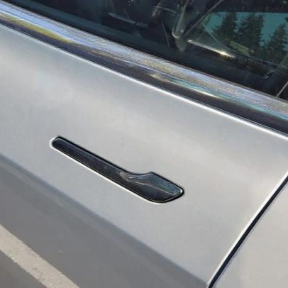 China proíbe puxadores de portas elétricas ocultos em veículos elétricos