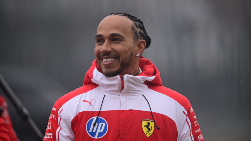 Lewis Hamilton se disse empolgado para a sua segunda temporada na Ferrari — Foto: Andrea Diodato/NurPhoto via Getty Images