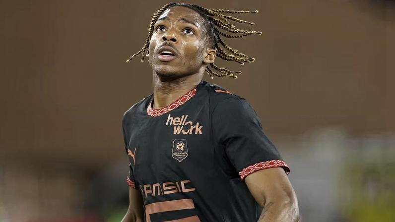 Jeremy Jacquet é anunciado como reforço do Liverpool para a próxima temporada — Foto: Getty Images