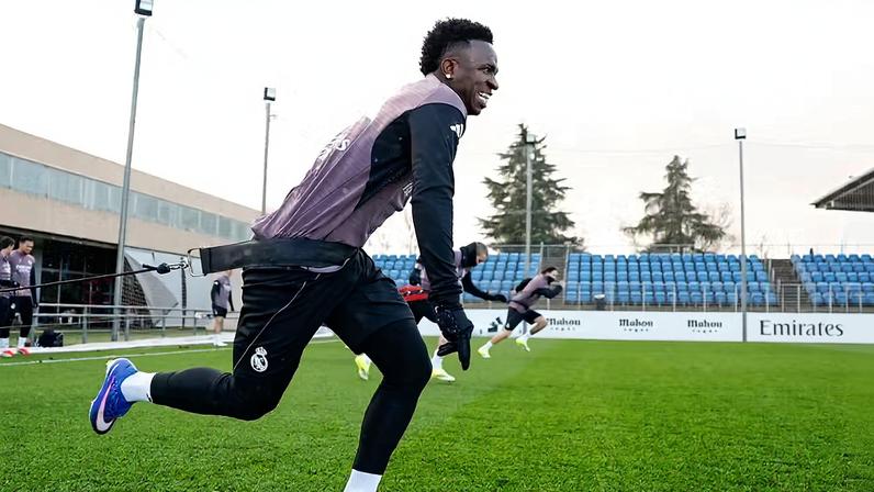 Vinicius Júnior se prepara para chegar voando aos playoffs da Champions