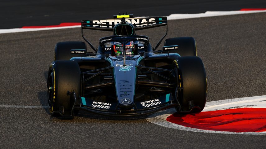 Kimi Antonelli lidera testes de sexta-feira da F1 no Bahrein — Foto: Mark Sutton - Formula 1/Formula 1 via Getty Images