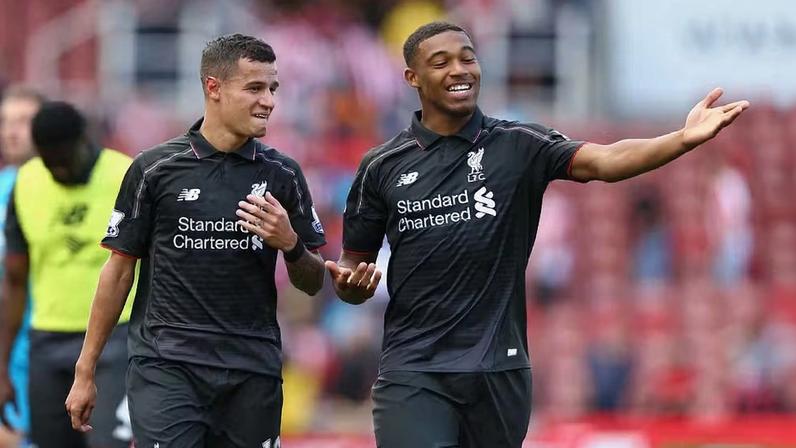 Ex-companheiro de Coutinho é detido em aeroporto na Inglaterra