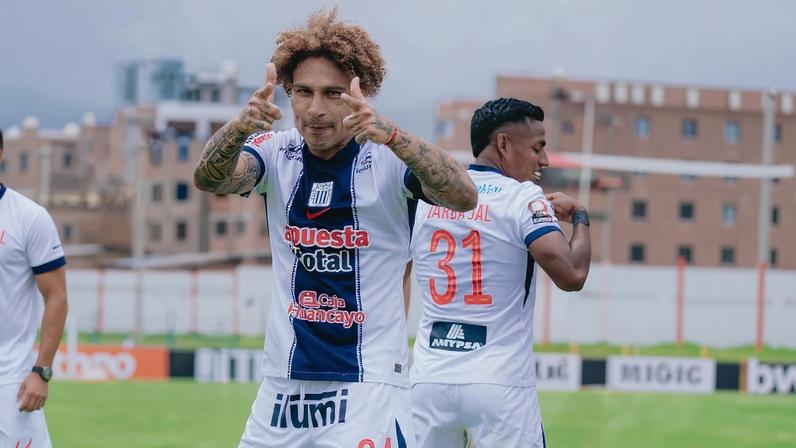 Aos 42 anos, Paolo Guerrero comemora gol do Alianza Lima — Foto: Divulgação