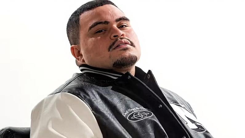 Guga Nandes anima Camarote Quem O Globo com hits do pagode