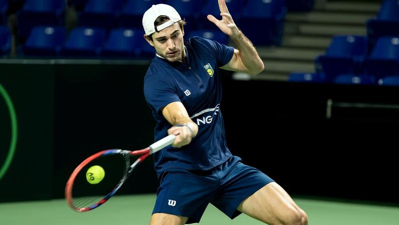 Heide bate o 39º do mundo e empata Davis