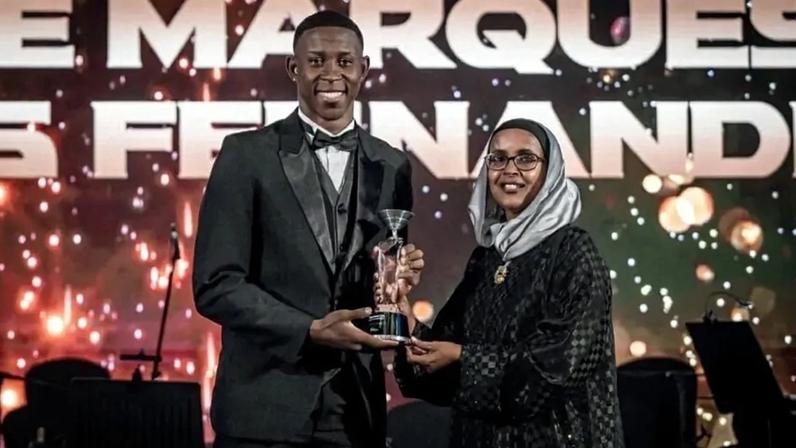 Henrique Marques é eleito o melhor atleta mundial de taekwondo