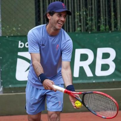 Ex-profissional Henrique Mello retorna às competições do circuito Masters
