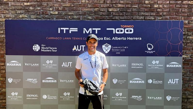Henrique Mello vence duplas e conquista título no ITF MT700 de Montevidéu