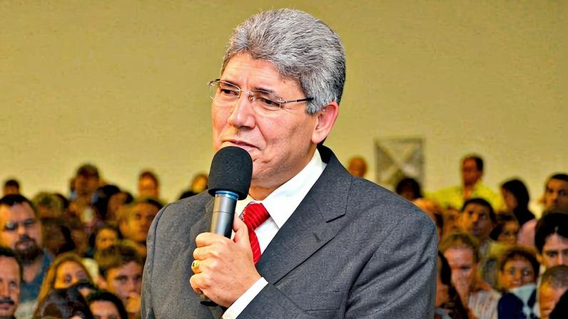 Hernandes Dias Lopes destaca engajamento missionário como resposta no The Send