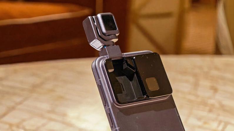 Honor’s Robot Phone is set to make an appearance, and this time we might actually see it switched on.