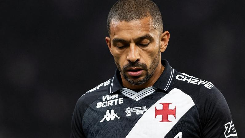 Lateral do Vasco explica episódio envolvendo Neymar após cobrança de torcida