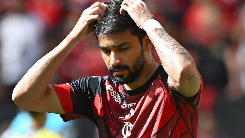 Lanús provoca Flamengo com taça da Recopa e Paquetá, 47 milhões de abraços