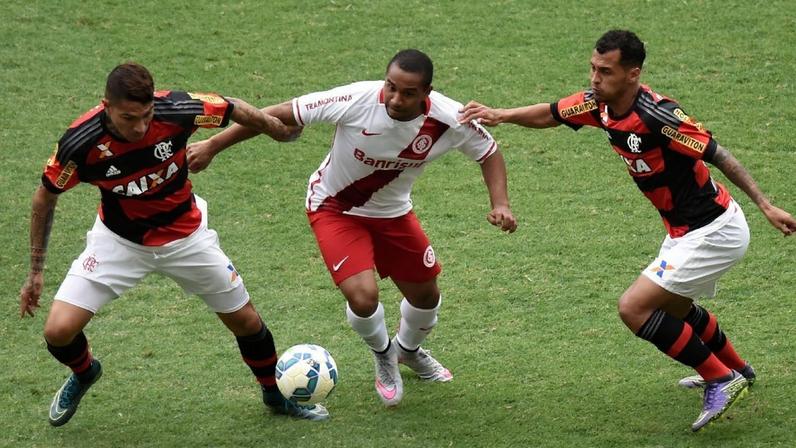 PSG entra na fila por joia de R$ 625 milhões do Palmeiras, sinaliza concorrência