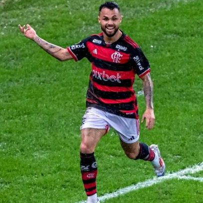 Ex-Flamengo Michael é anunciado por clube da Arábia Saudita com vídeo