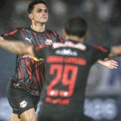 Flamengo empata com o Inter; vaiado e crise cresce no início da temporada