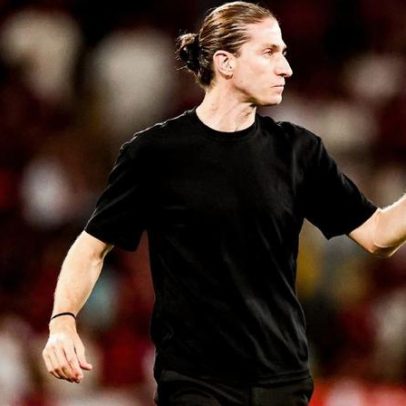 Filipe Luís comenta início ruim do Flamengo e encara a pressão como desafio