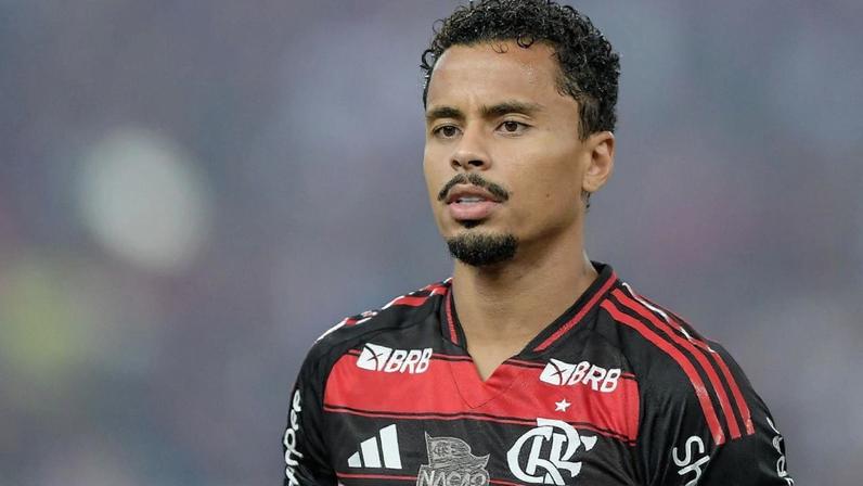Vasco busca volante no mercado e mira Allan do Flamengo