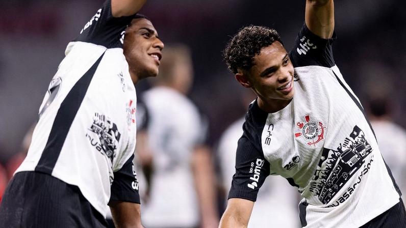 Dorival vê protagonismo do Terrão como maior legado do Corinthians