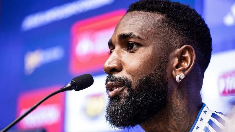 Justiça intimará Gerson por dívida de R$ 42,7 milhões com o Flamengo