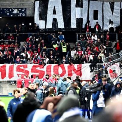 United vence Tottenham pela 4ª vez consecutiva com Carrick