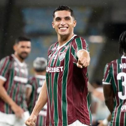 Palmeiras vence o Corinthians e avança no Paulistão, Memphis erra pênalti