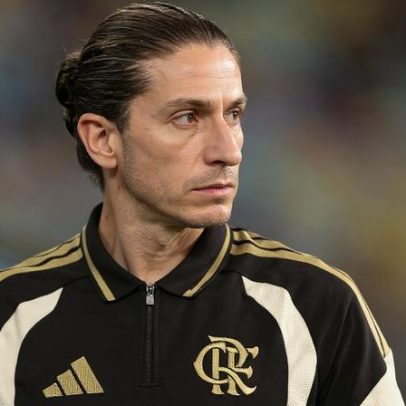 Filipe Luís lida com Flamengo sem ritmo em início conturbado