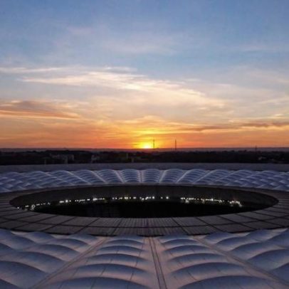 Arsenal perde título para brasileira antes da final contra Corinthians no feminino