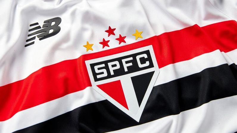 Detalhe da nova camisa 1 do São Paulo para a temporada 2024
