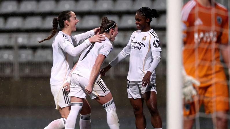 Real Madrid vira sobre Paris FC e vence ida do playoff da Champions feminina