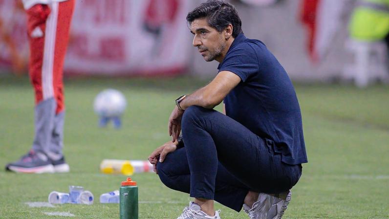 Abel Ferreira cita PSG e Real Madrid para falar de Palmeiras e rivais