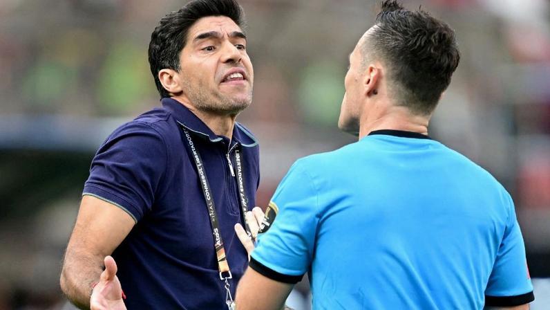 Palmeiras aponta seis pênaltis não marcados desde clássico com o São Paulo