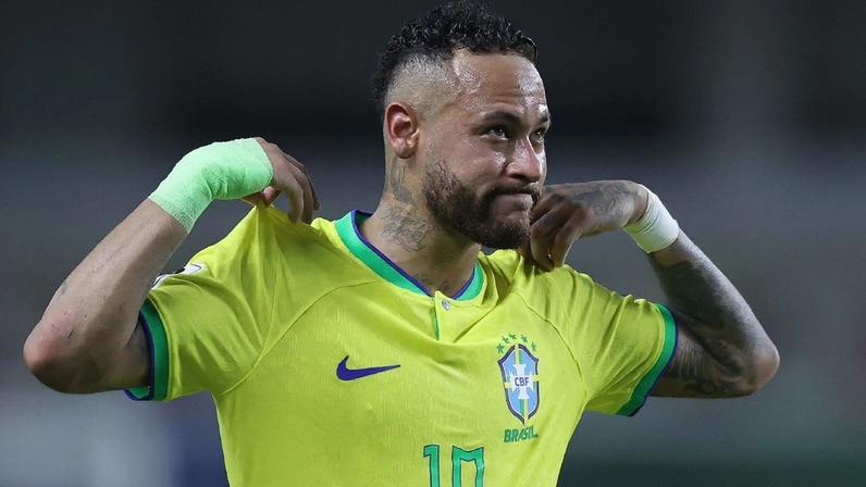 Pentacampeões pedem Neymar para a seleção na Copa do Mundo