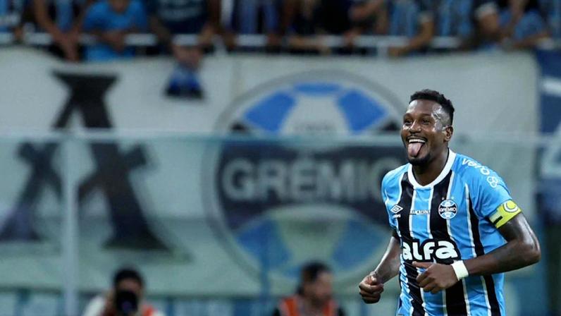 Botafogo avança para contratar Edenilson, que deixa o Grêmio