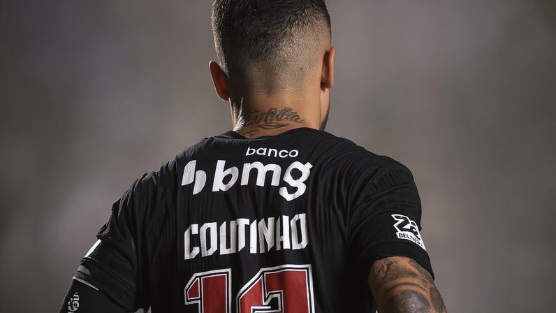 Diniz reage às vaias a Coutinho e à substituição que não o levou ao banco no Vasco