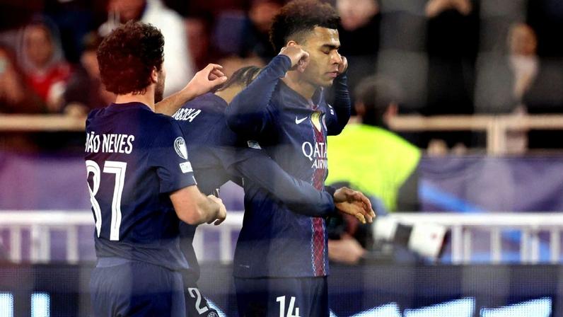 Doué comemora gol do PSG sobre o Monaco na Champions League