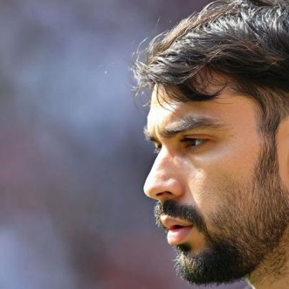 Técnico do Arsenal confirma que destaque terá cirurgia após lesão