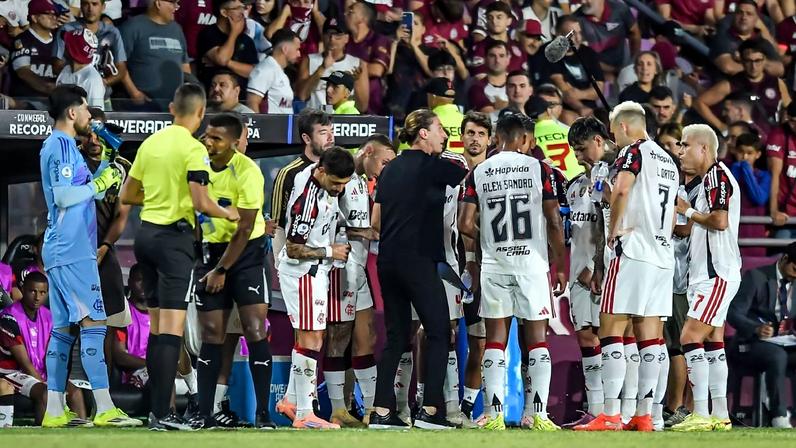 Jornal da Espanha critica Flamengo apático e aponta Filipe Luís