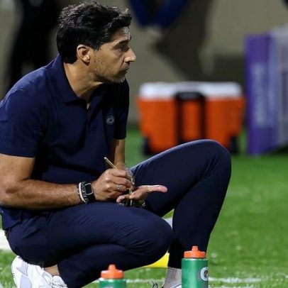 Abel comenta escalar Arias e Allan no Palmeiras e brinca com apelido