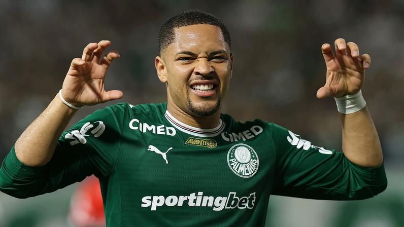 Jornal espanhol elogia Vítor Roque no Palmeiras e diz que justifica o preço