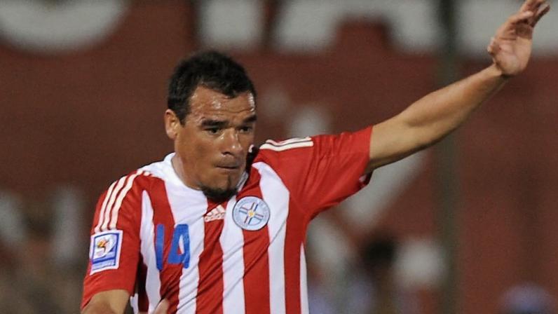 Julio César Manzur atuando pela seleção do Paraguai