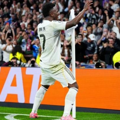 Marquinhos marca; PSG avança após expulsão do Monaco