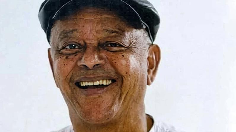 Ideval Anselmo, ícone do carnaval paulista, morre aos 85 anos