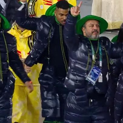 Delegação brasileira se diverte durante encerramento das Olimpíadas de Inverno