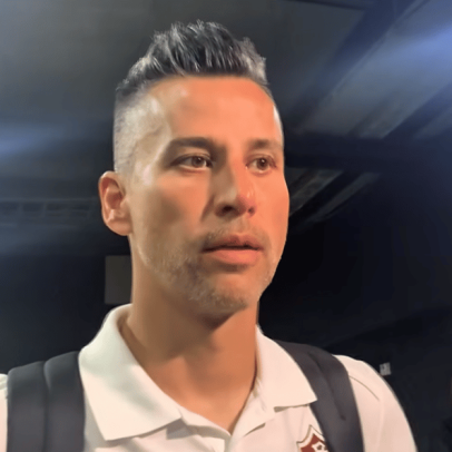 Fábio aponta dificuldade do gramado sintético após Botafogo x Fluminense