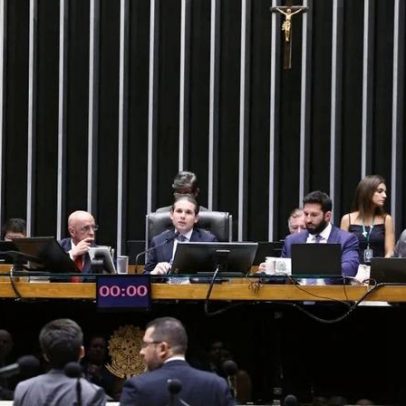 Câmara aprova regime de urgência para 10 projetos e divulga lista