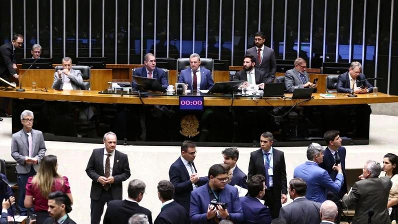 Câmara aprova criação da Universidade Federal do Esporte