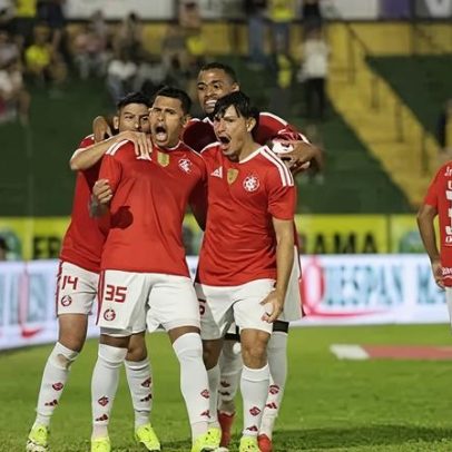 Internacional vence Ypiranga e avança à final do Gaúcho