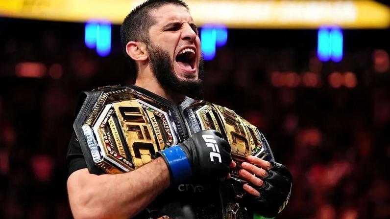 Islam ganhou títulos do UFC em duas divisões (Foto: Reprodução Instagram islam_makhachev)