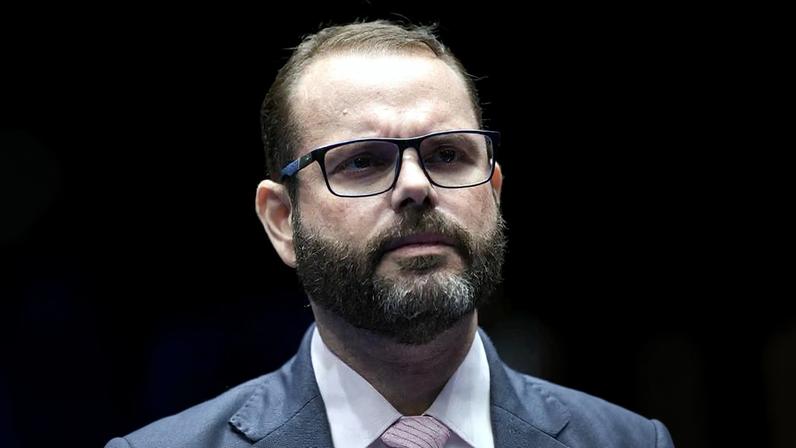 Relator do TSE vota contra cassação do senador Jorge Seif