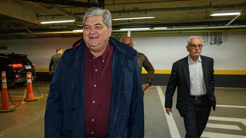 José Luiz Datena chega ao debate da TV Globo, em 2024